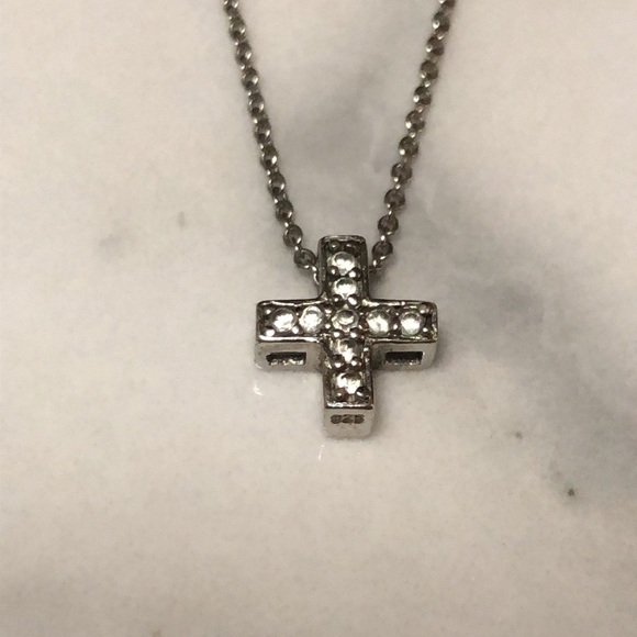 Sterling silver cross with CZ on 17.5” 925 chain - Picture 2 of 4